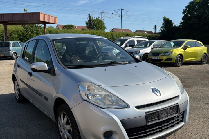 RENAULT CLIO III